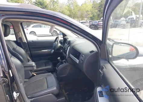 2016 Jeep Compass Latitude z USA, uszkodzony, nr VIN 1C4NJDEBXGD759116